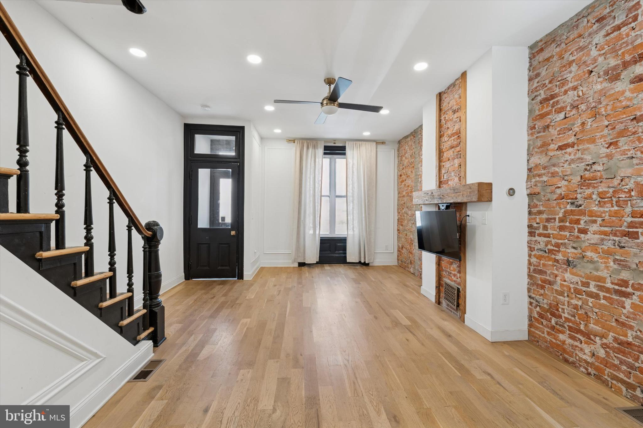 FRANCISVILLE - Residential