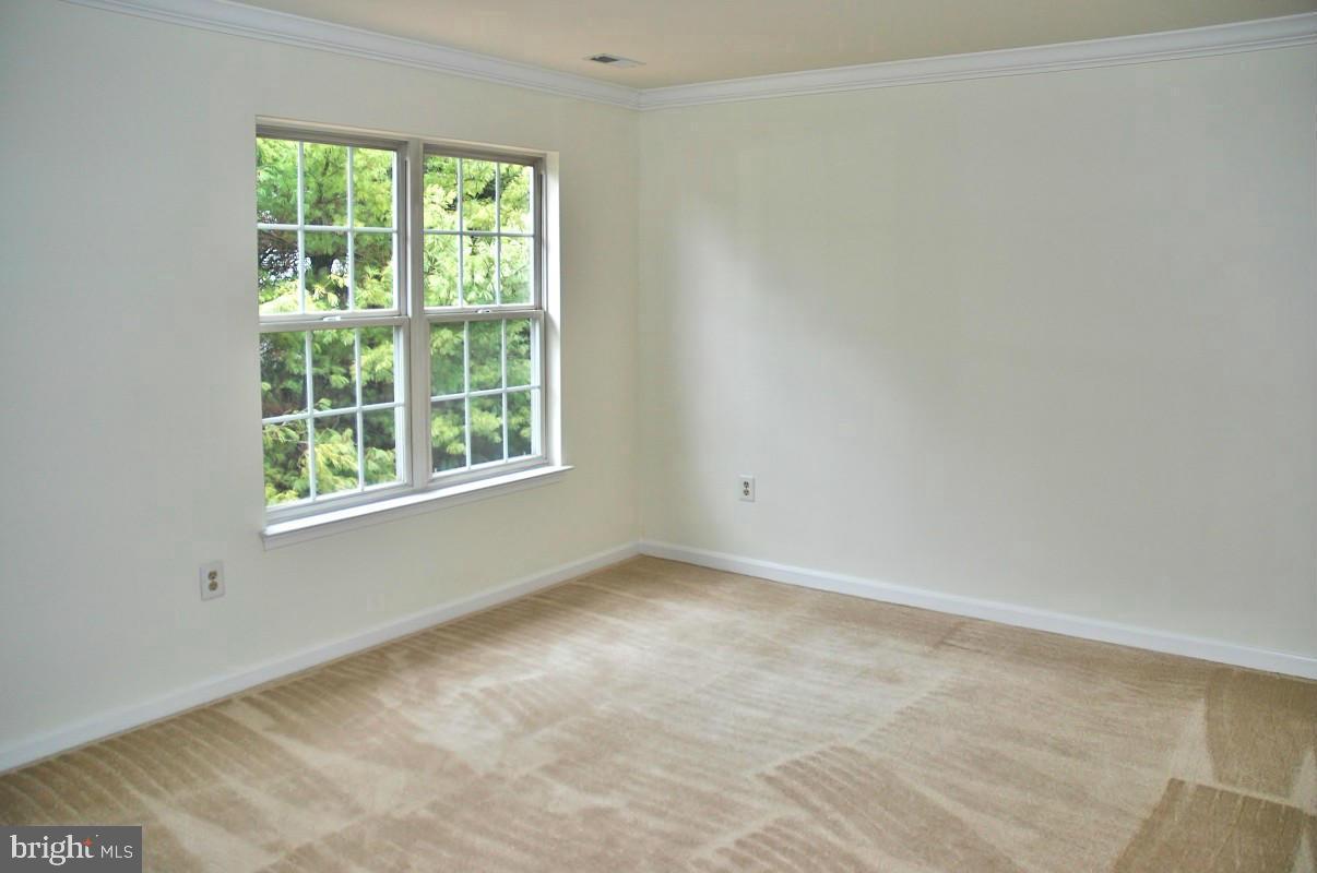 NEELSVILLE ESTATES - Residential Lease