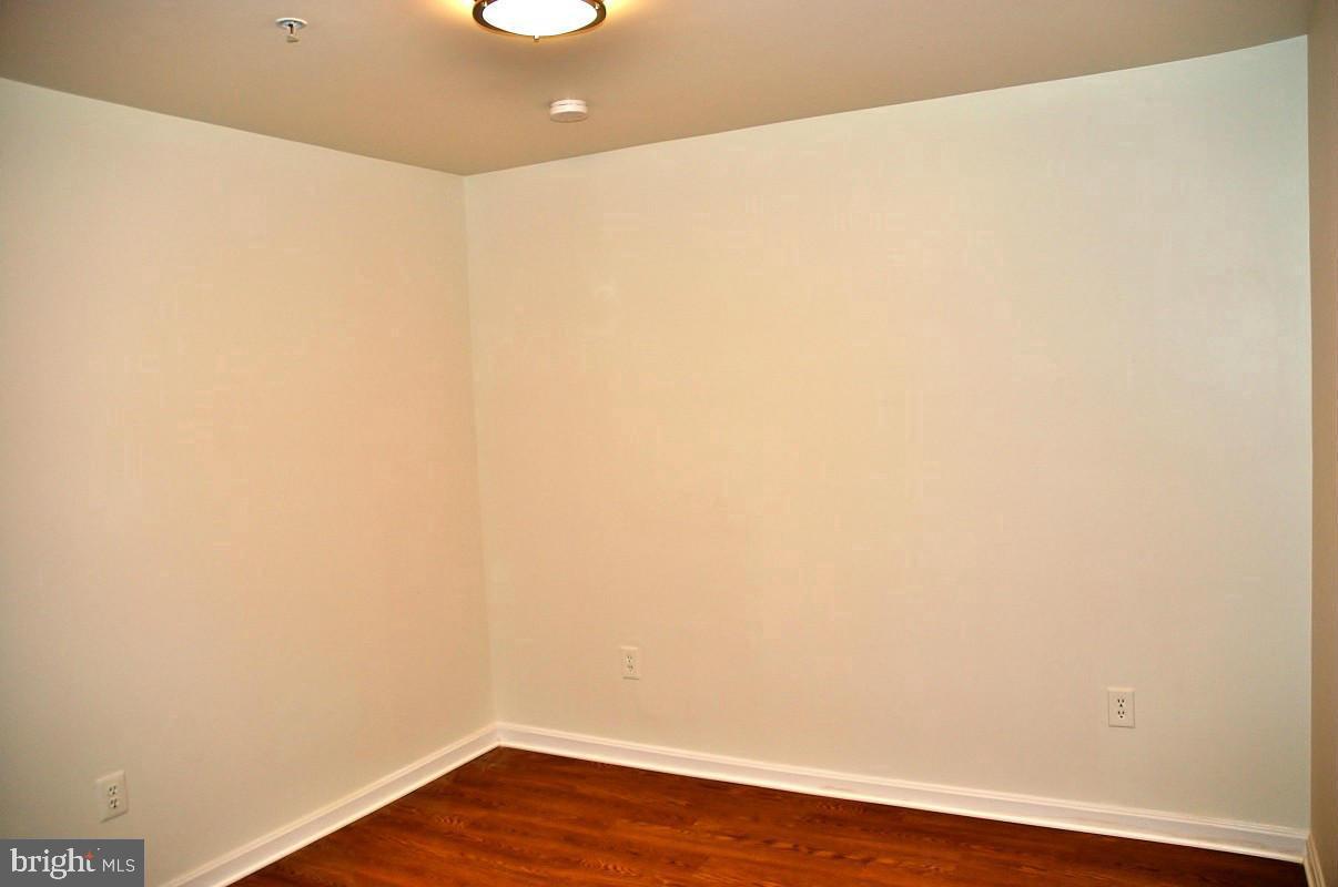 NEELSVILLE ESTATES - Residential Lease