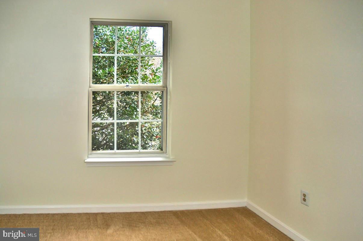 NEELSVILLE ESTATES - Residential Lease