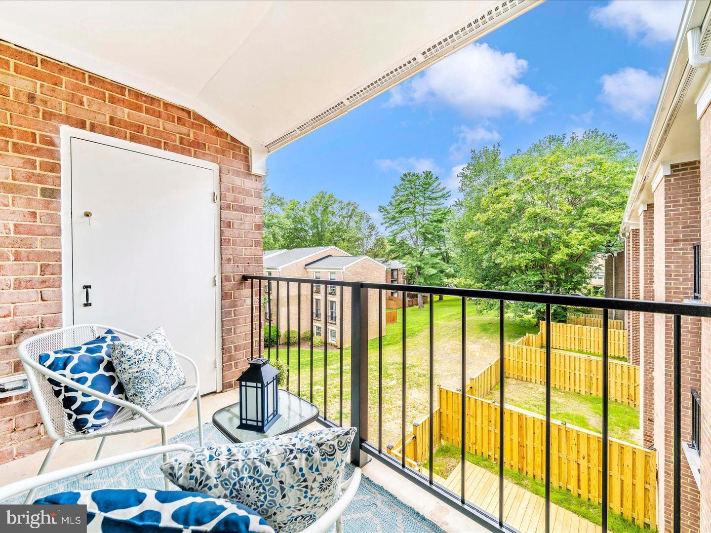 DIAMOND FARM - Residential Lease