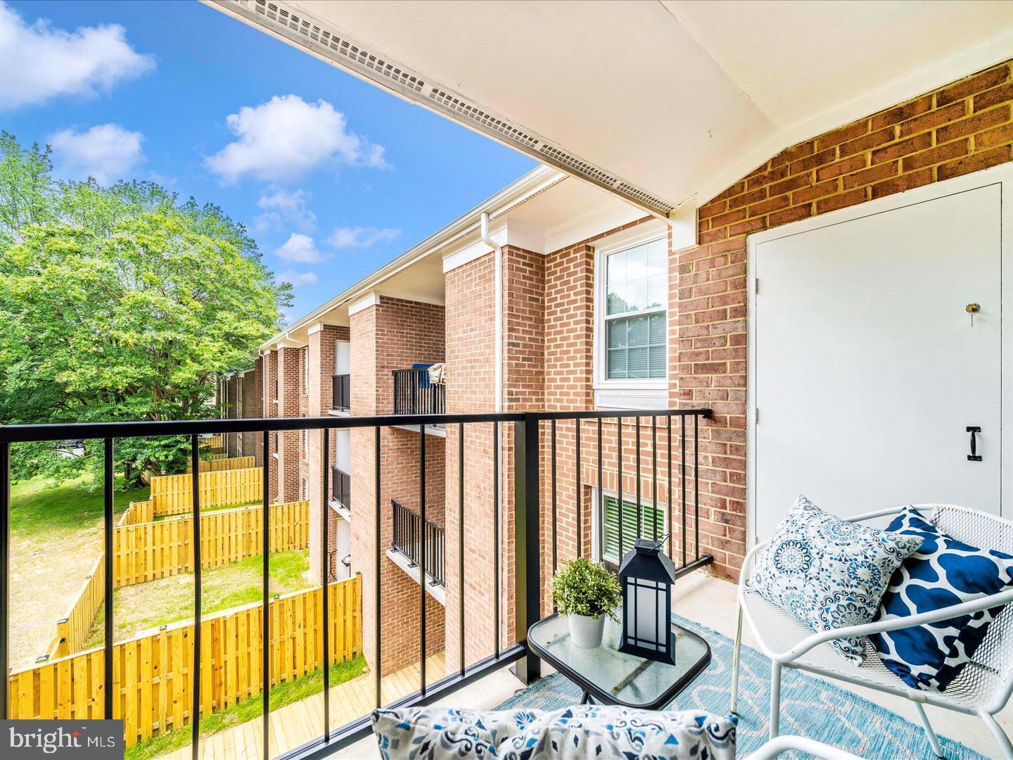 DIAMOND FARM - Residential Lease