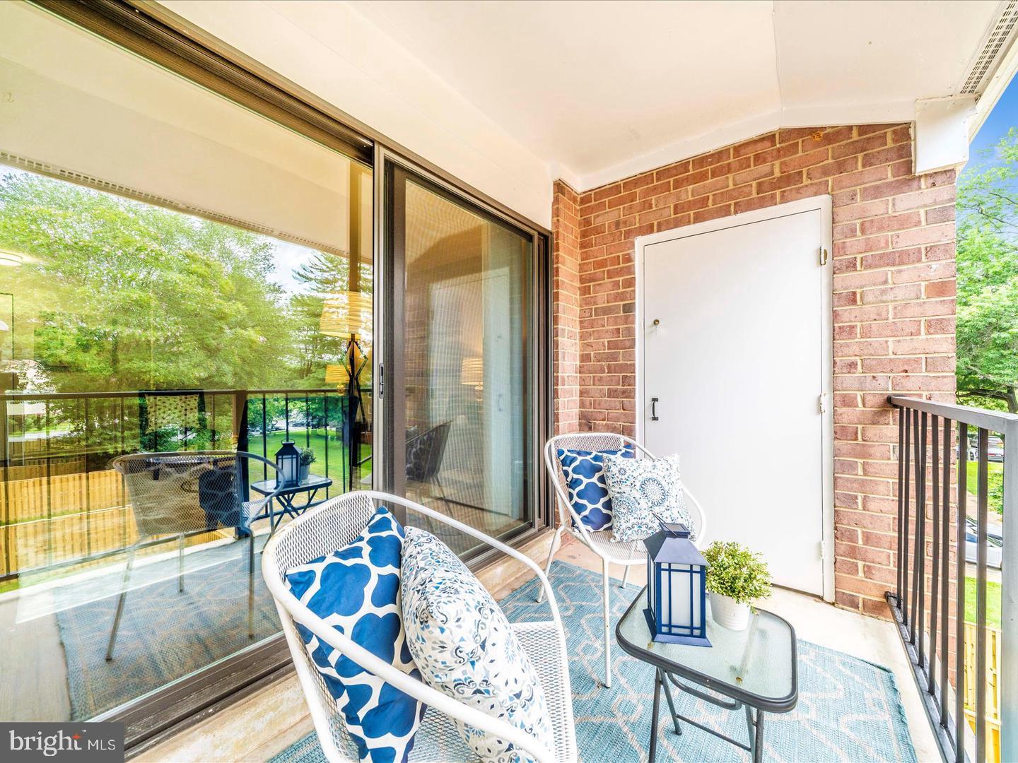 DIAMOND FARM - Residential Lease