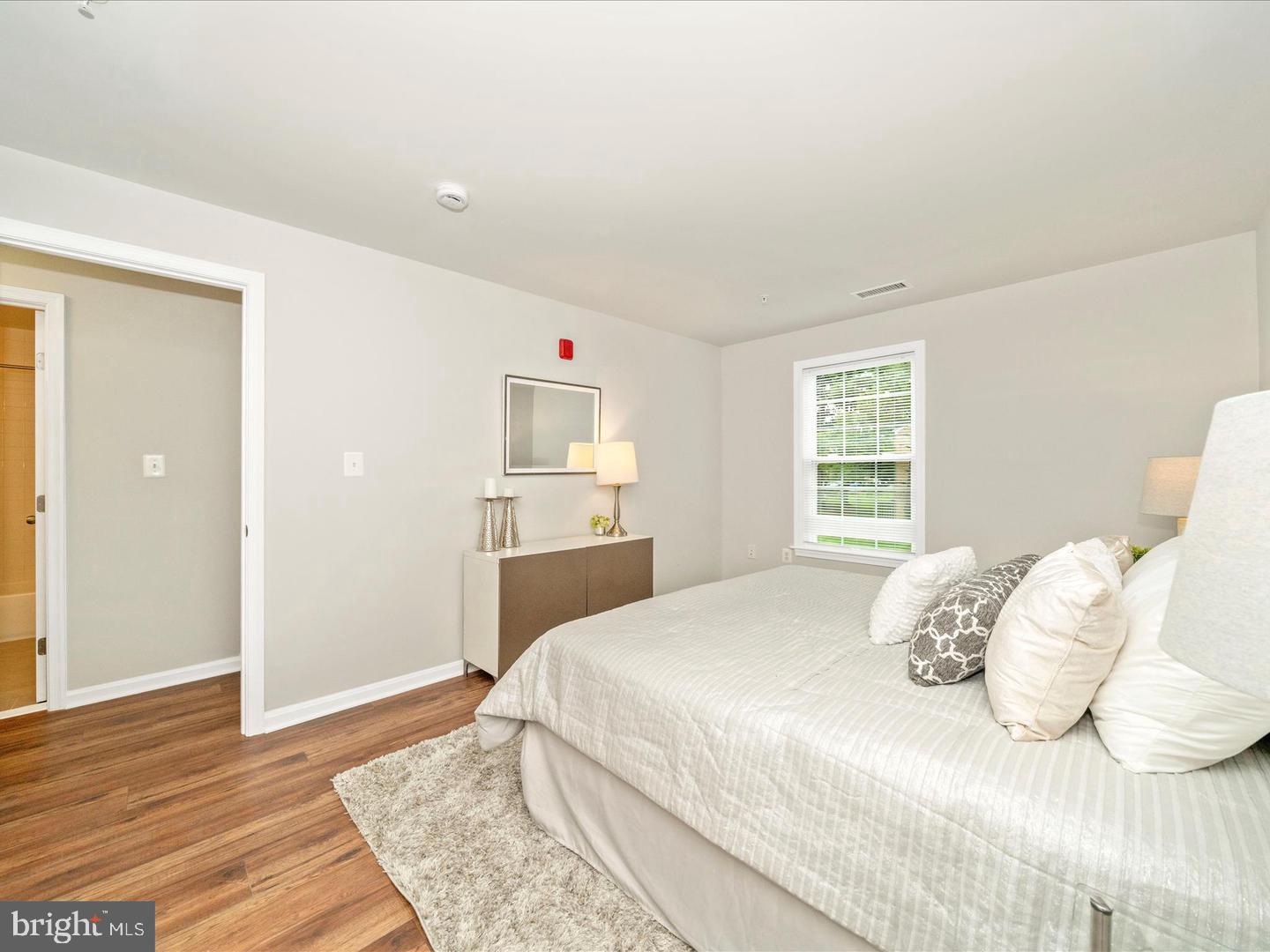 DIAMOND FARM - Residential Lease