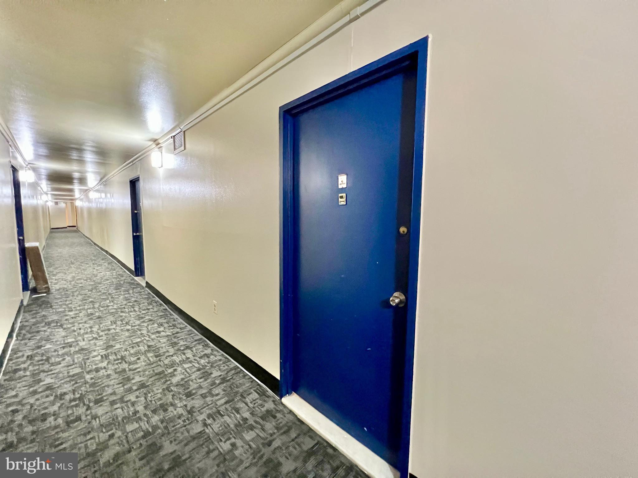 PINEWAY TOWERS - Residential