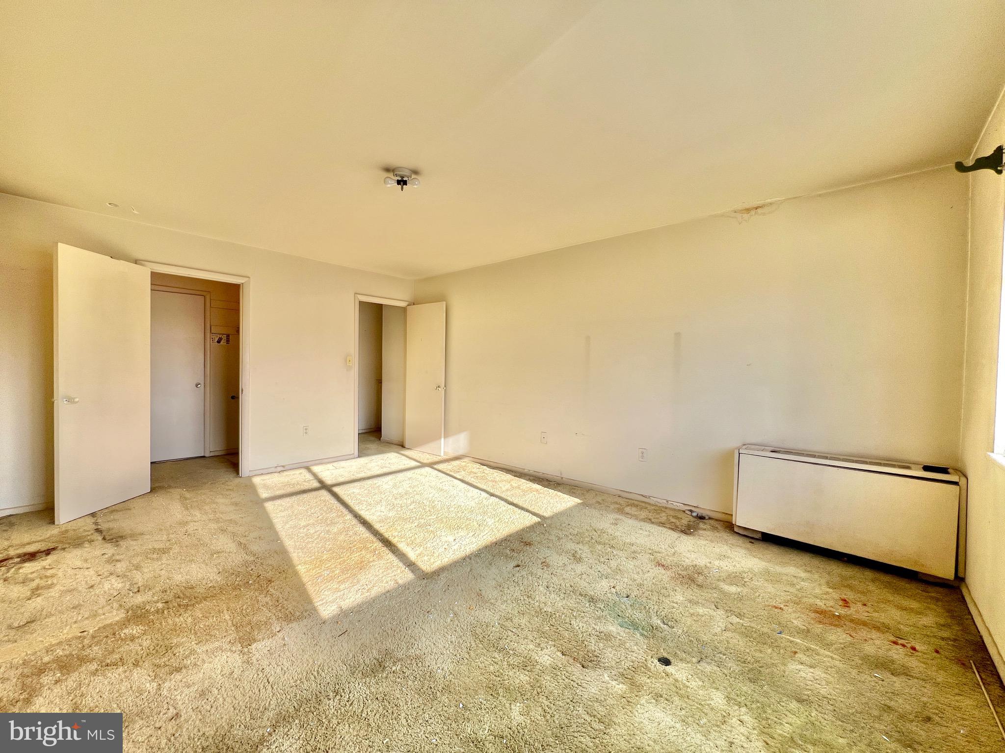 PINEWAY TOWERS - Residential