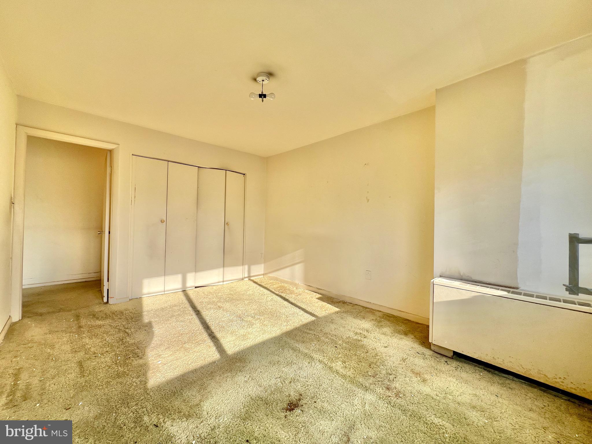 PINEWAY TOWERS - Residential