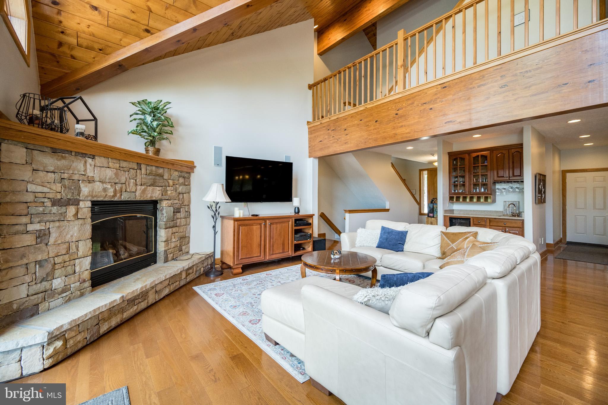 DEEP CREEK HIGHLANDS - Residential