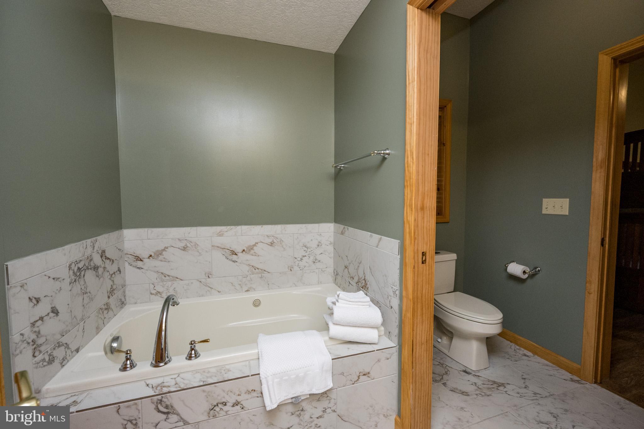 DEEP CREEK HIGHLANDS - Residential