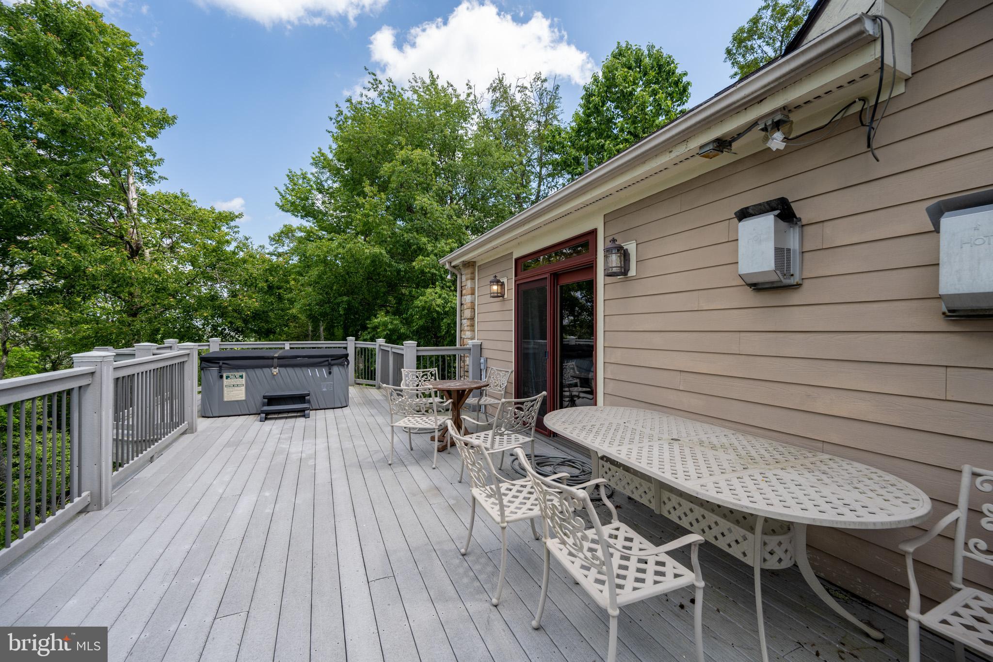 DEEP CREEK HIGHLANDS - Residential