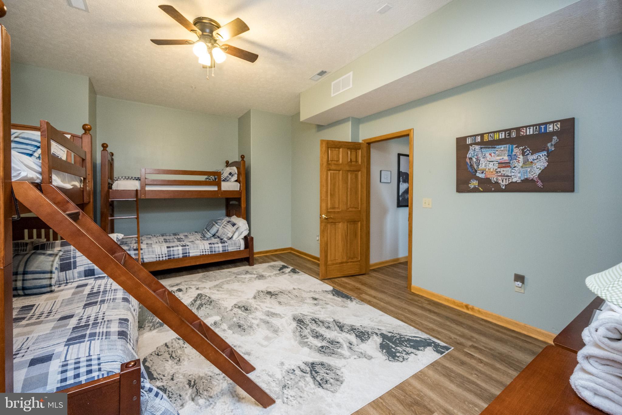 DEEP CREEK HIGHLANDS - Residential