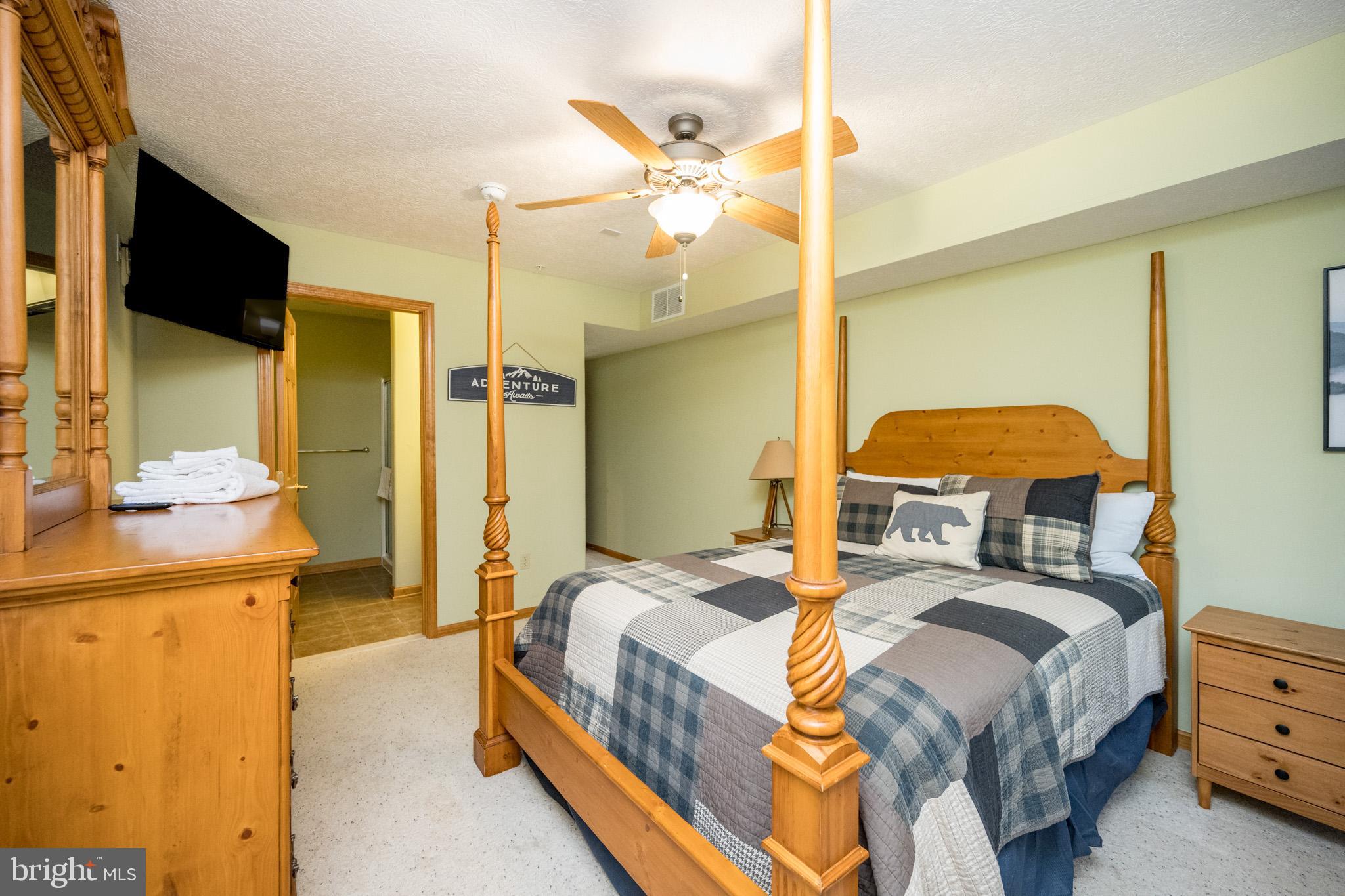 DEEP CREEK HIGHLANDS - Residential