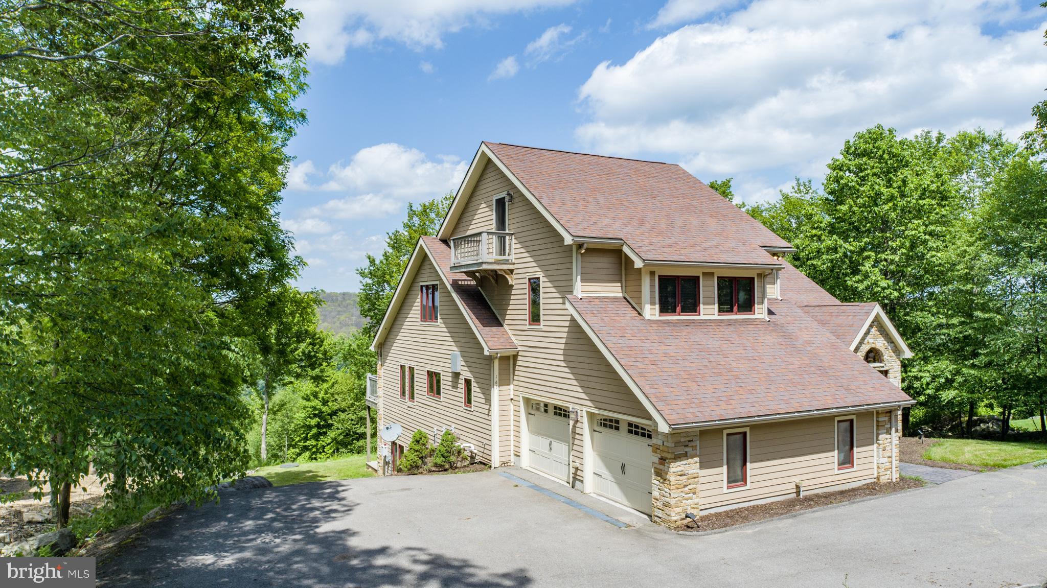 DEEP CREEK HIGHLANDS - Residential