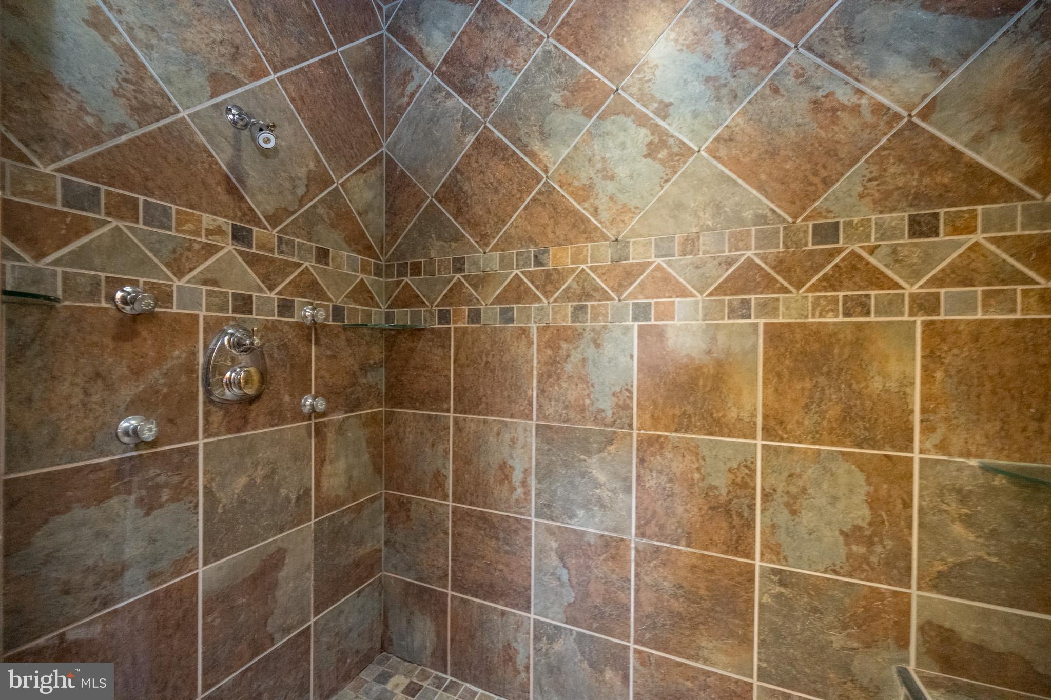 DEEP CREEK HIGHLANDS - Residential