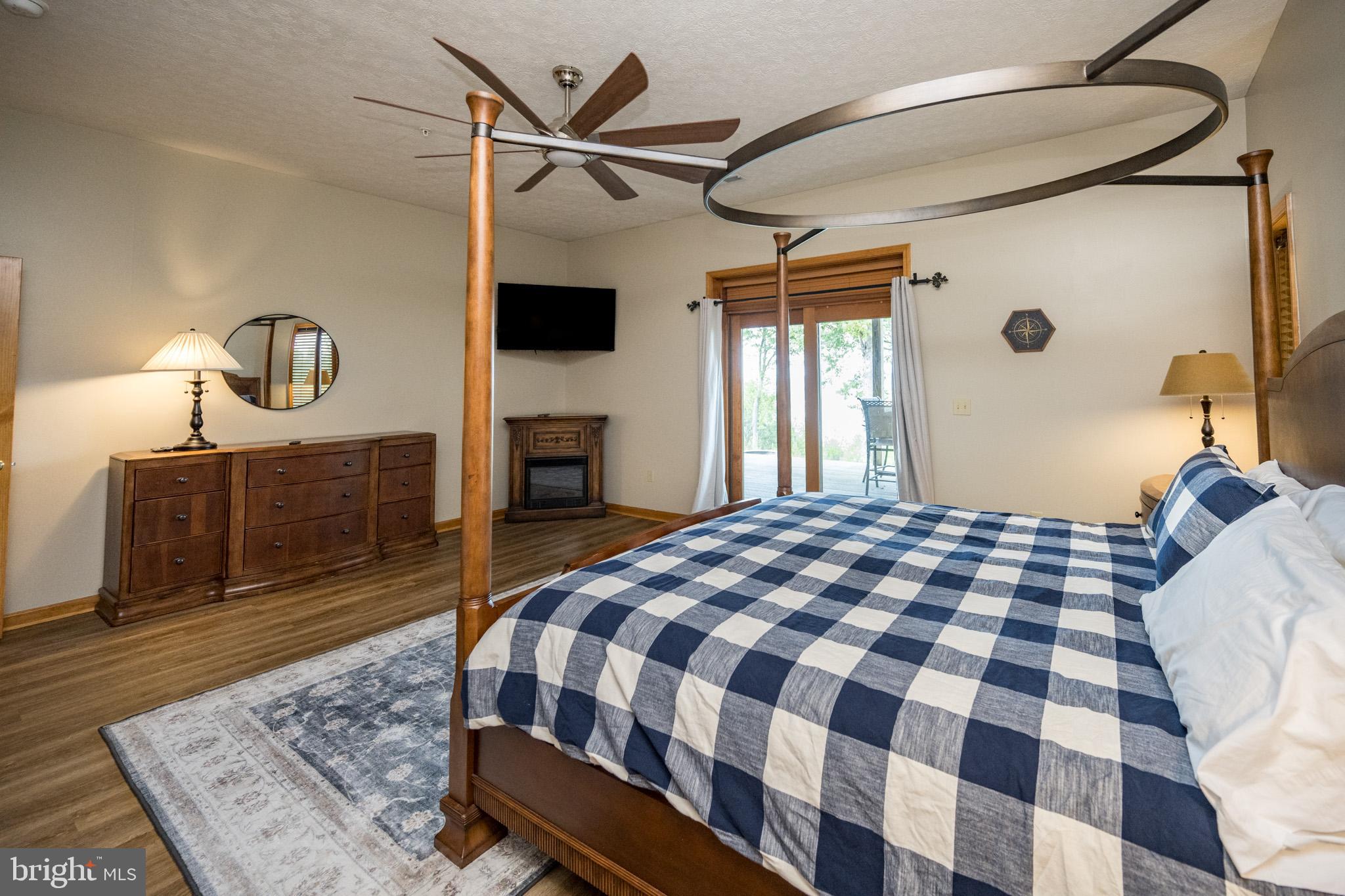 DEEP CREEK HIGHLANDS - Residential