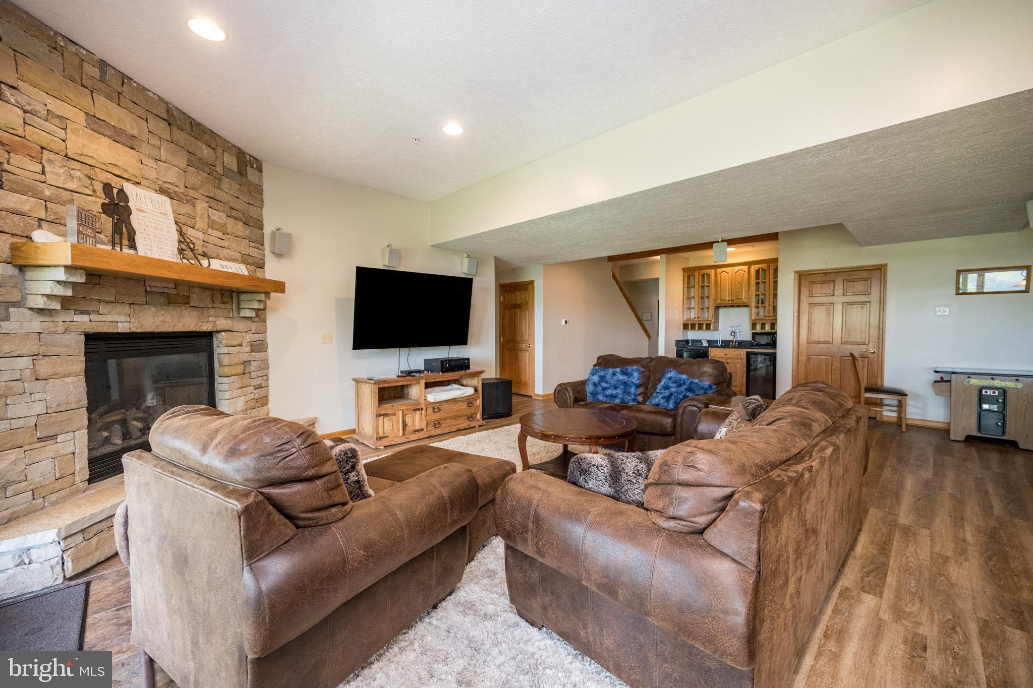 DEEP CREEK HIGHLANDS - Residential