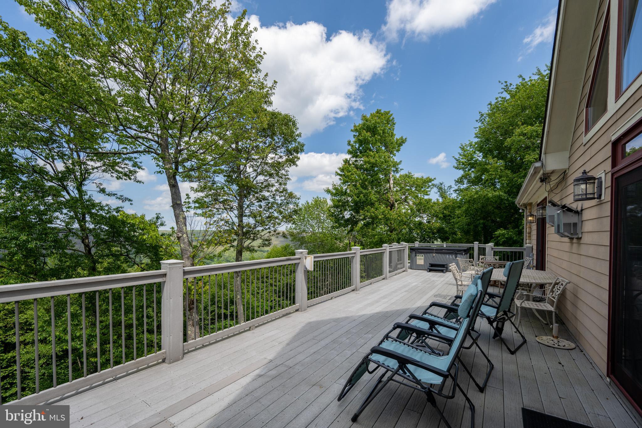 DEEP CREEK HIGHLANDS - Residential