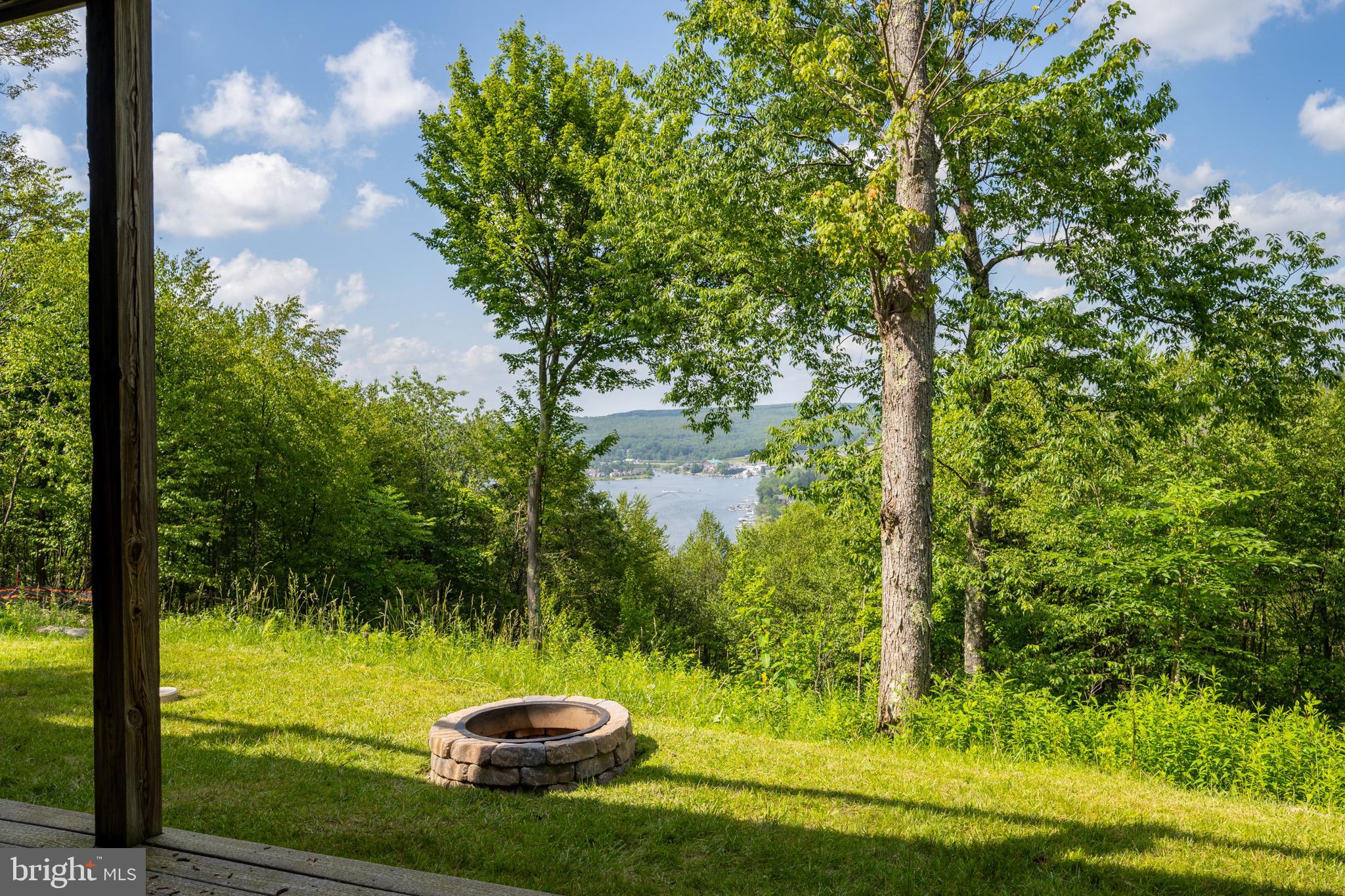 DEEP CREEK HIGHLANDS - Residential