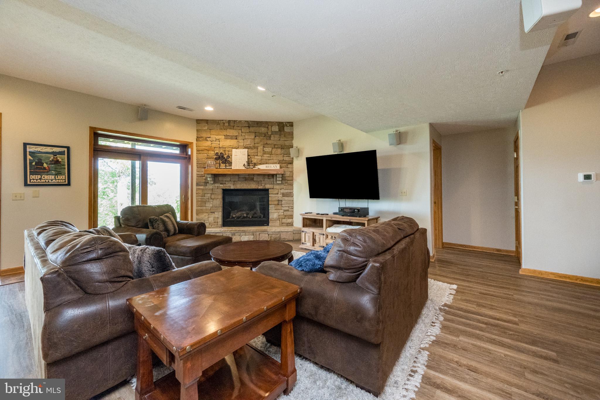 DEEP CREEK HIGHLANDS - Residential