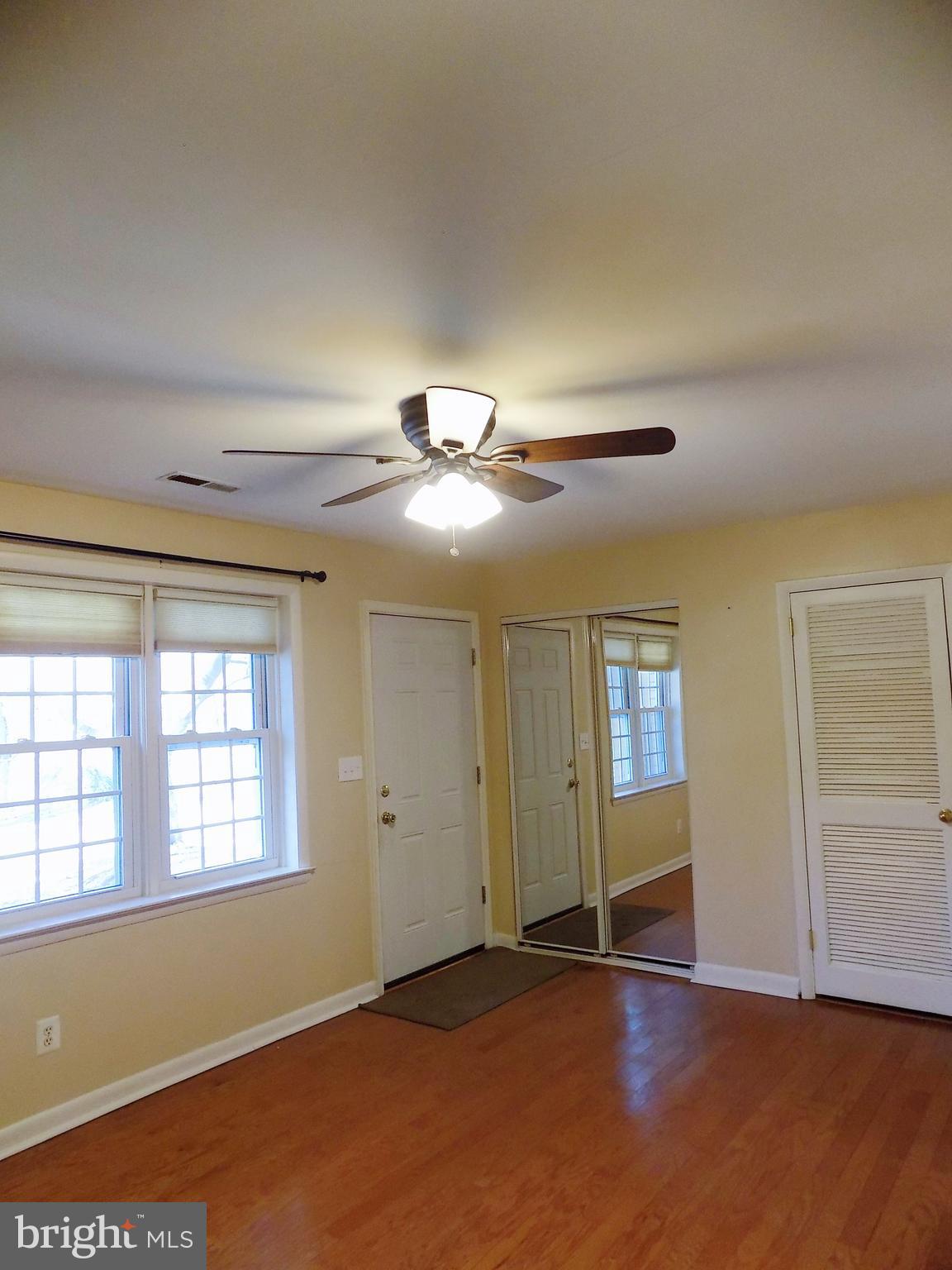 THE HUNTSMAN CONDOMINIUM - Residential