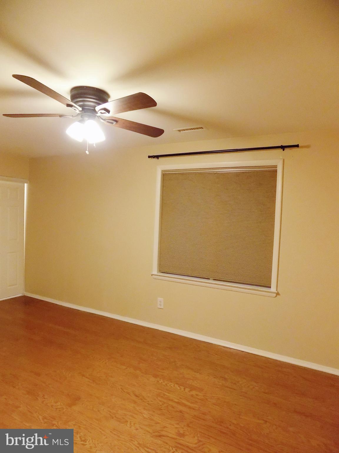 THE HUNTSMAN CONDOMINIUM - Residential