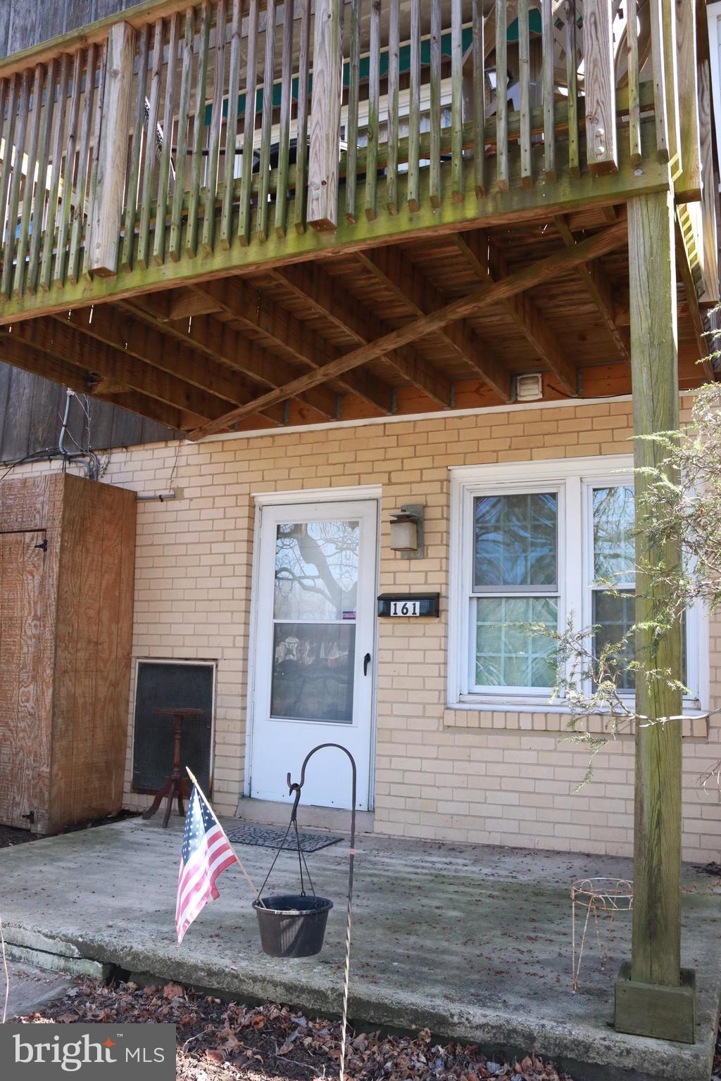 THE HUNTSMAN CONDOMINIUM - Residential