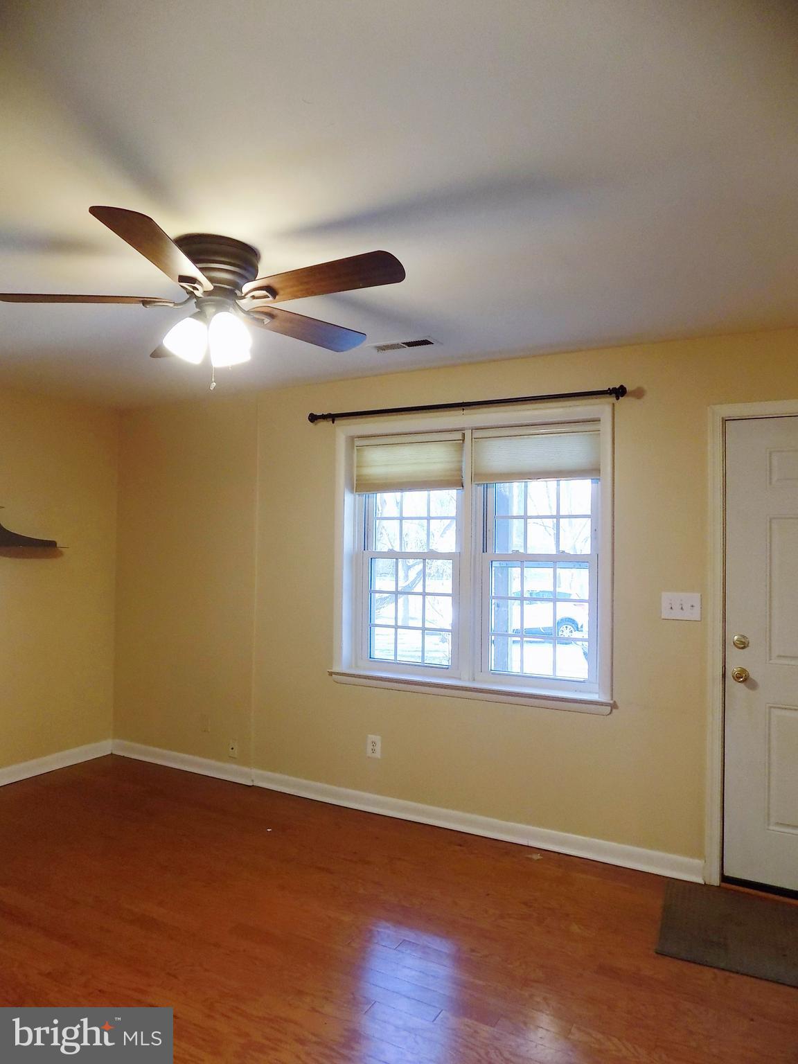 THE HUNTSMAN CONDOMINIUM - Residential