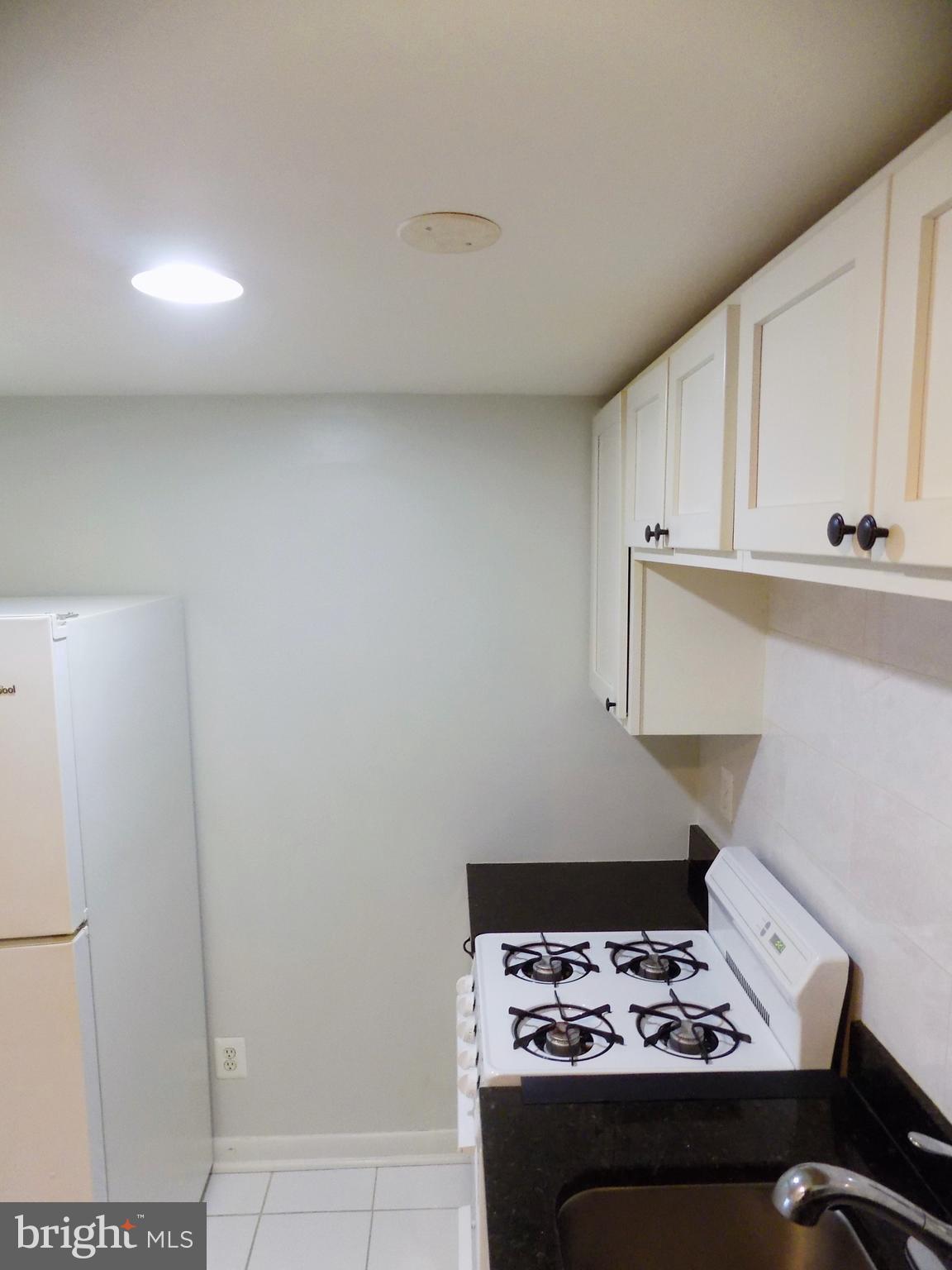 THE HUNTSMAN CONDOMINIUM - Residential