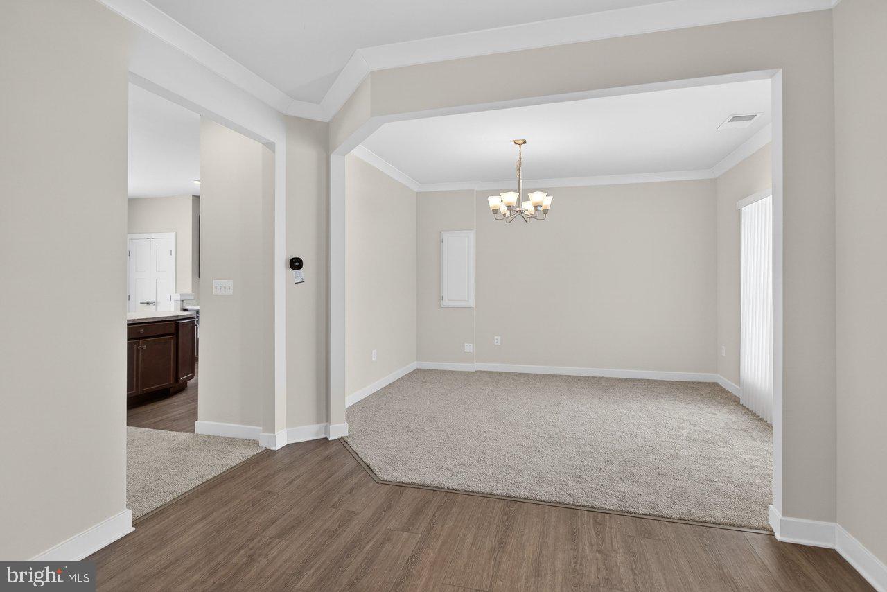 10615 WHISPERING PINE LANE