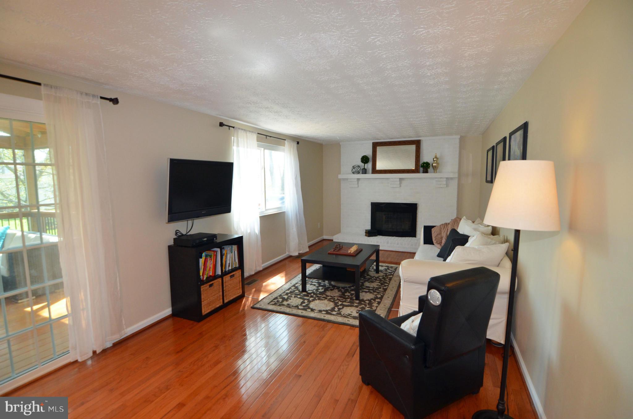 FOX MILL ESTATES - Residential