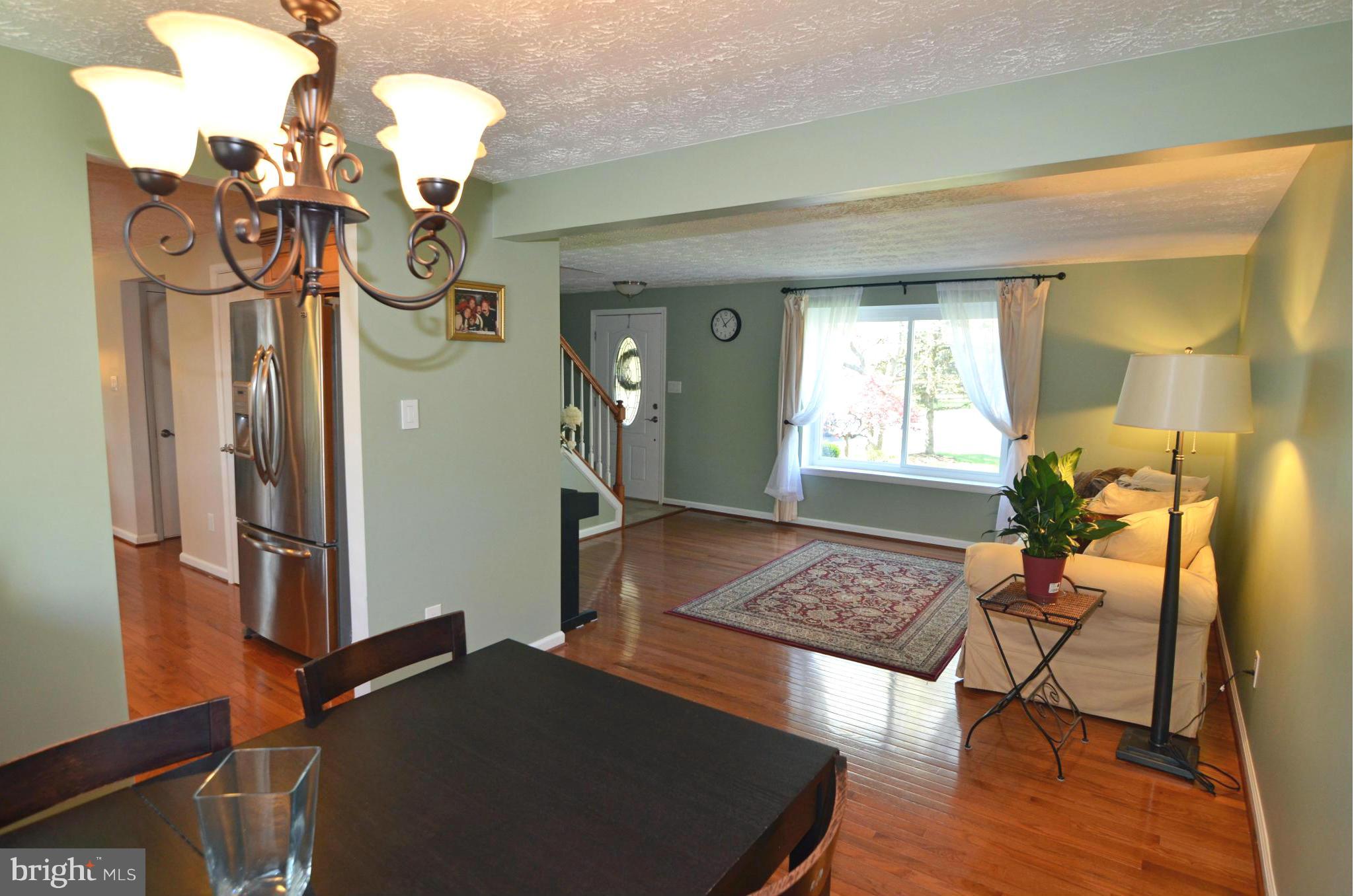 FOX MILL ESTATES - Residential