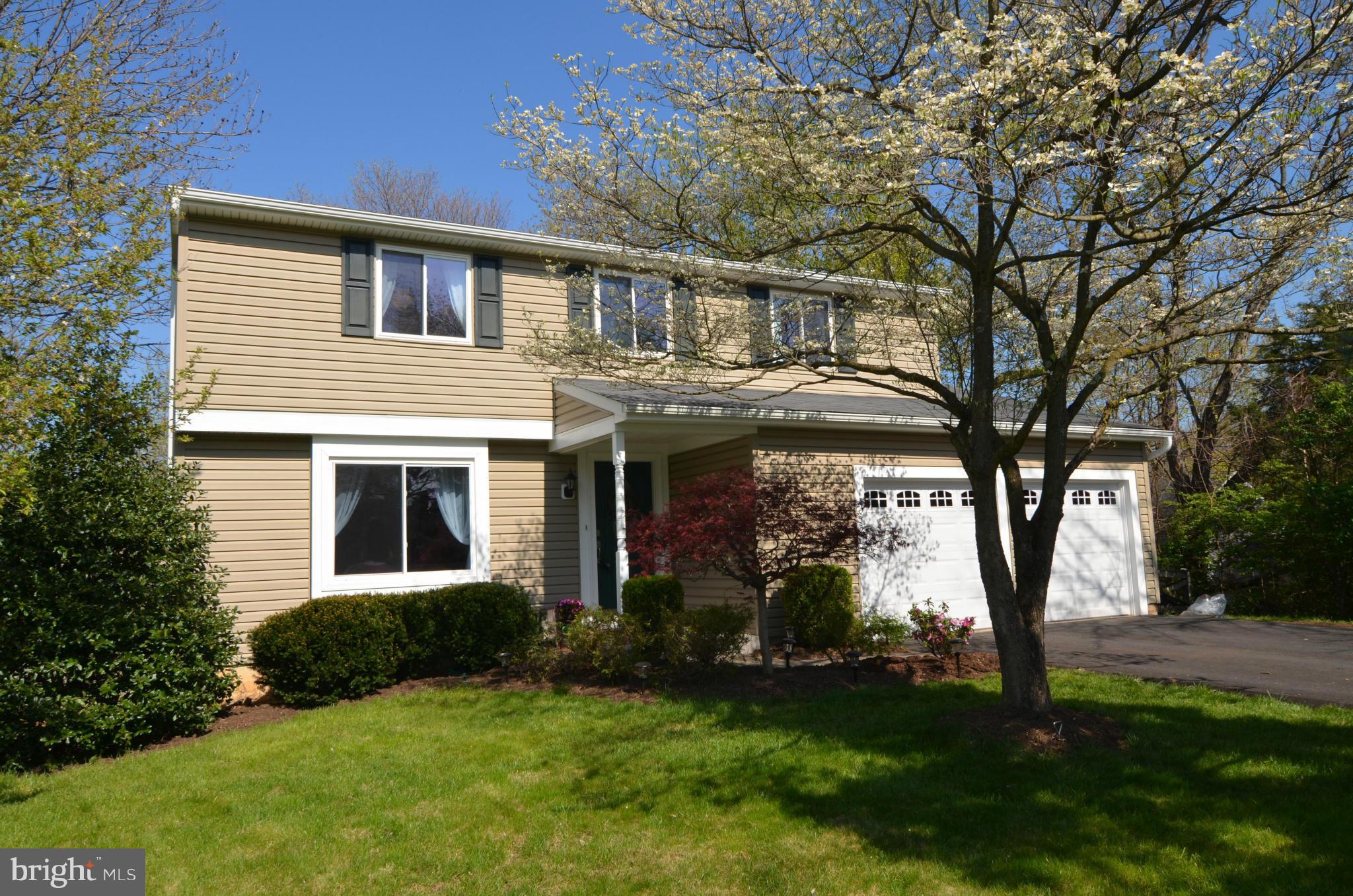 FOX MILL ESTATES - Residential