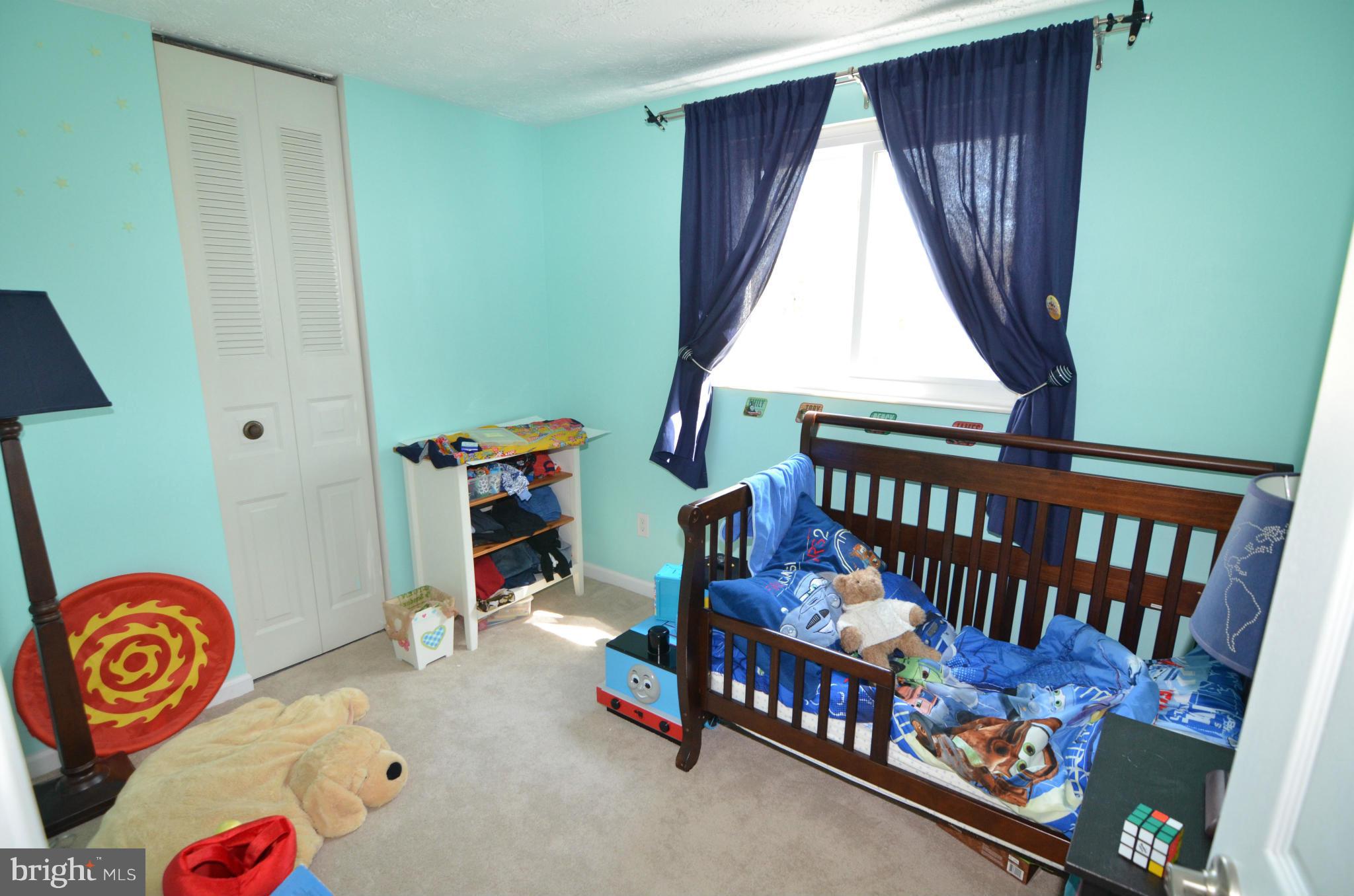 FOX MILL ESTATES - Residential