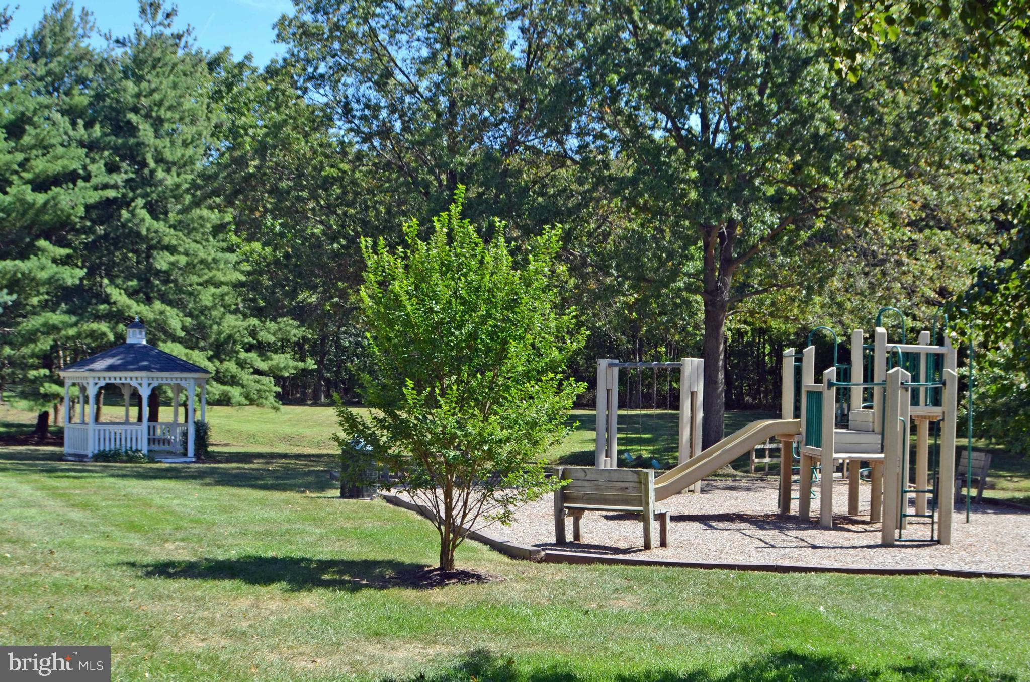 FOX MILL ESTATES - Residential