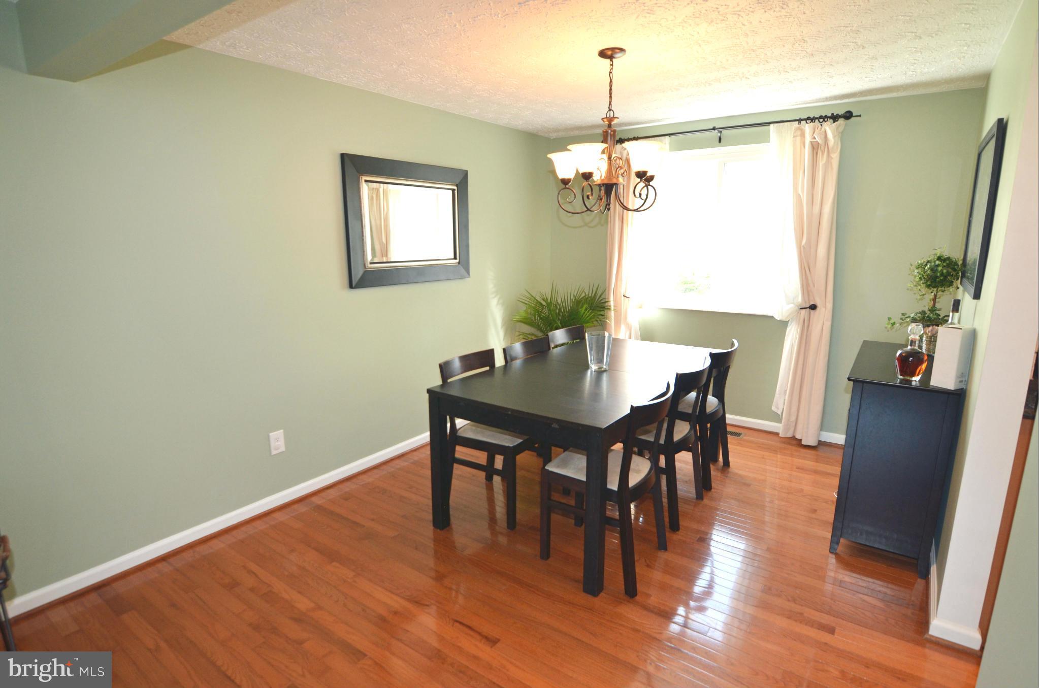 FOX MILL ESTATES - Residential