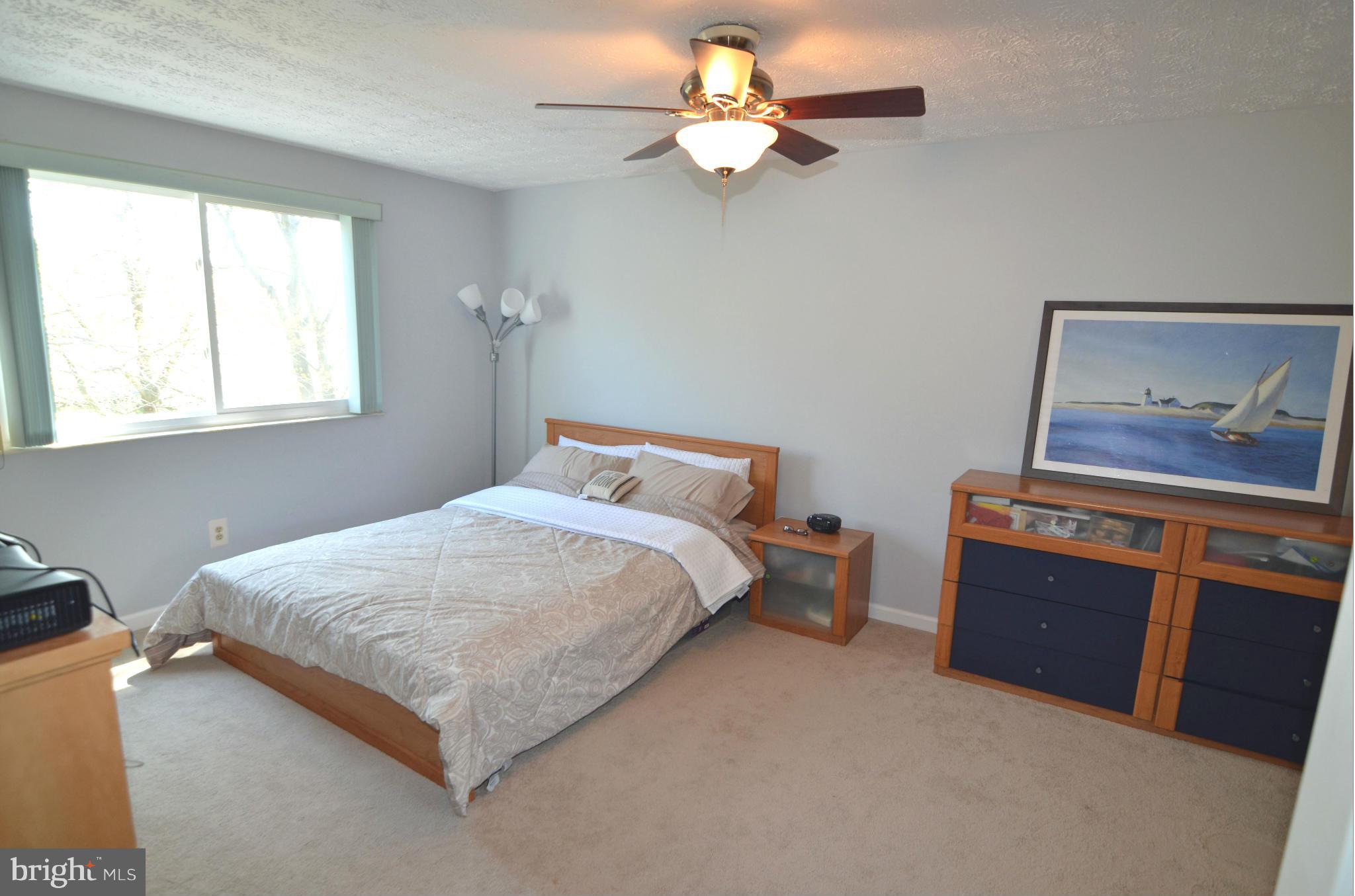 FOX MILL ESTATES - Residential