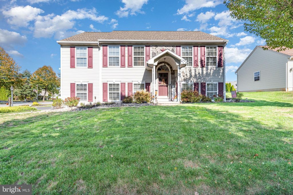 Photo of 7 Ascot Lane, CARLISLE, PA 17013 (MLS # PACB2047932)