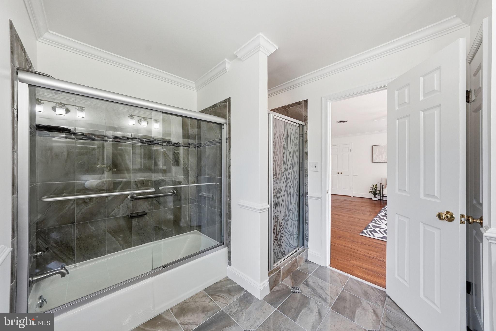 MCAULEY PARK - Residential