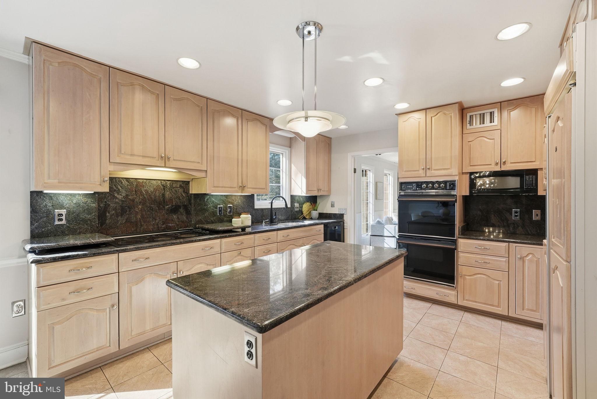 MCAULEY PARK - Residential