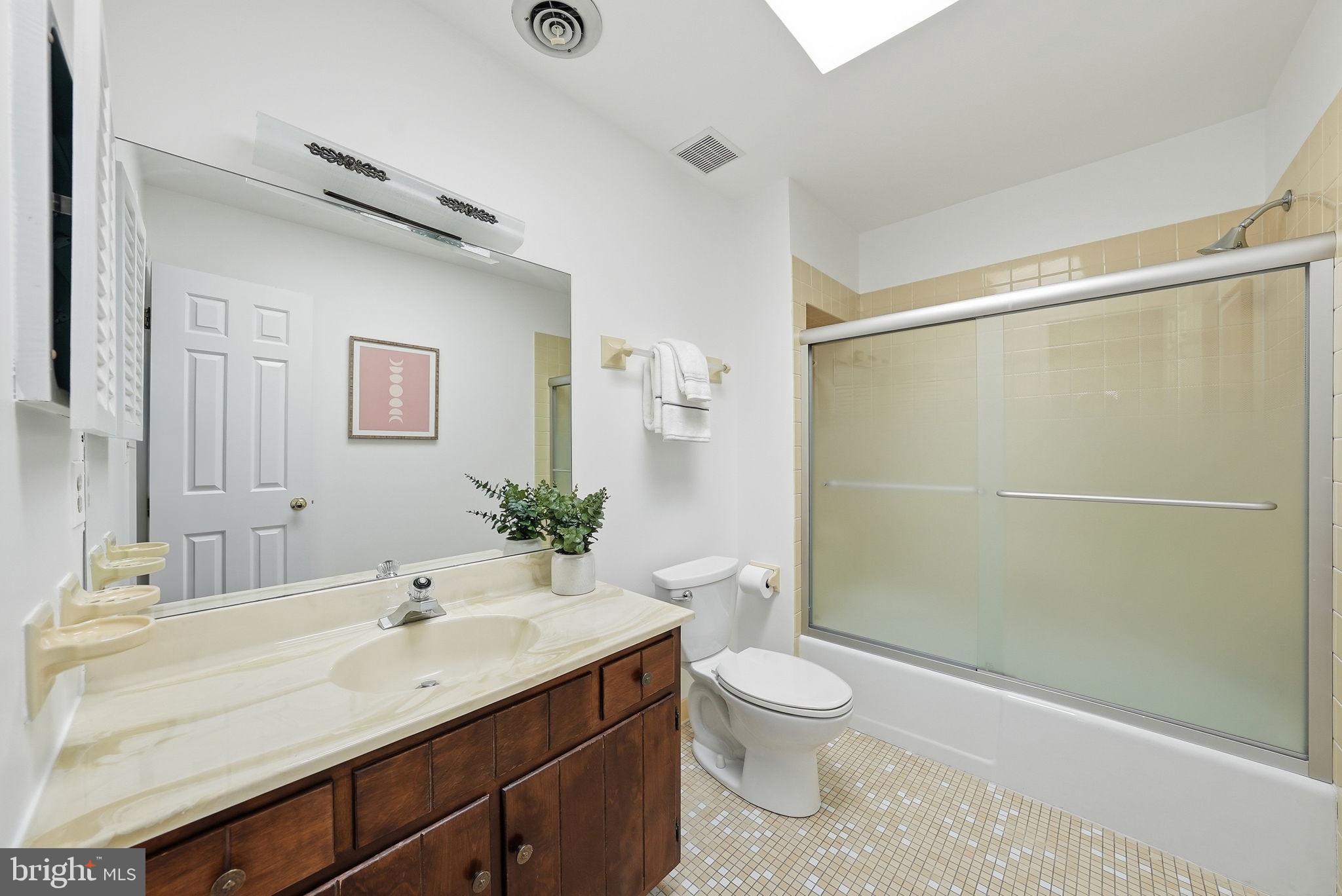 MCAULEY PARK - Residential