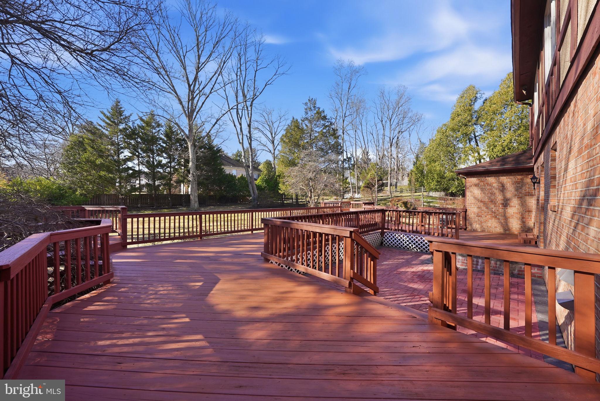 MCAULEY PARK - Residential