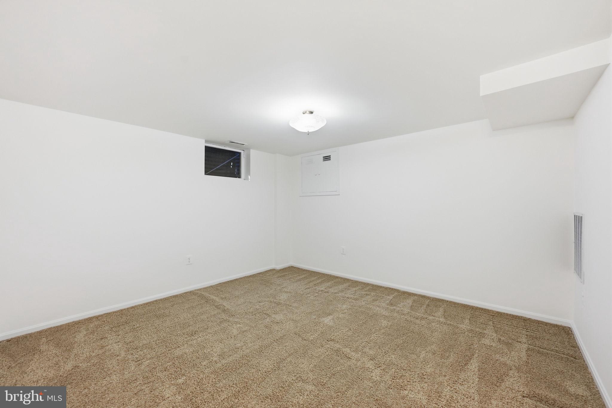 MCAULEY PARK - Residential