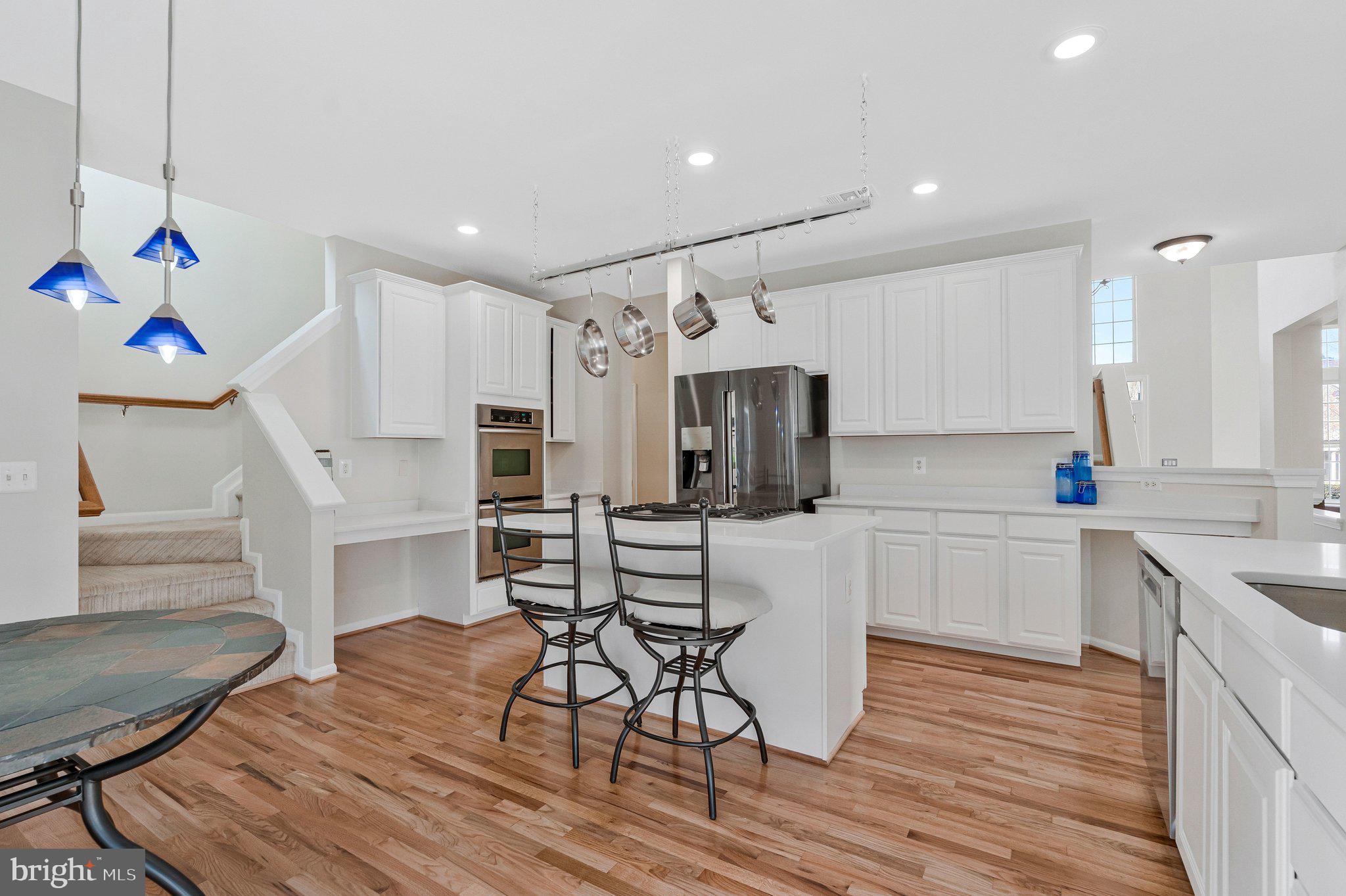 LOWES ISLAND/CASCADES - Residential