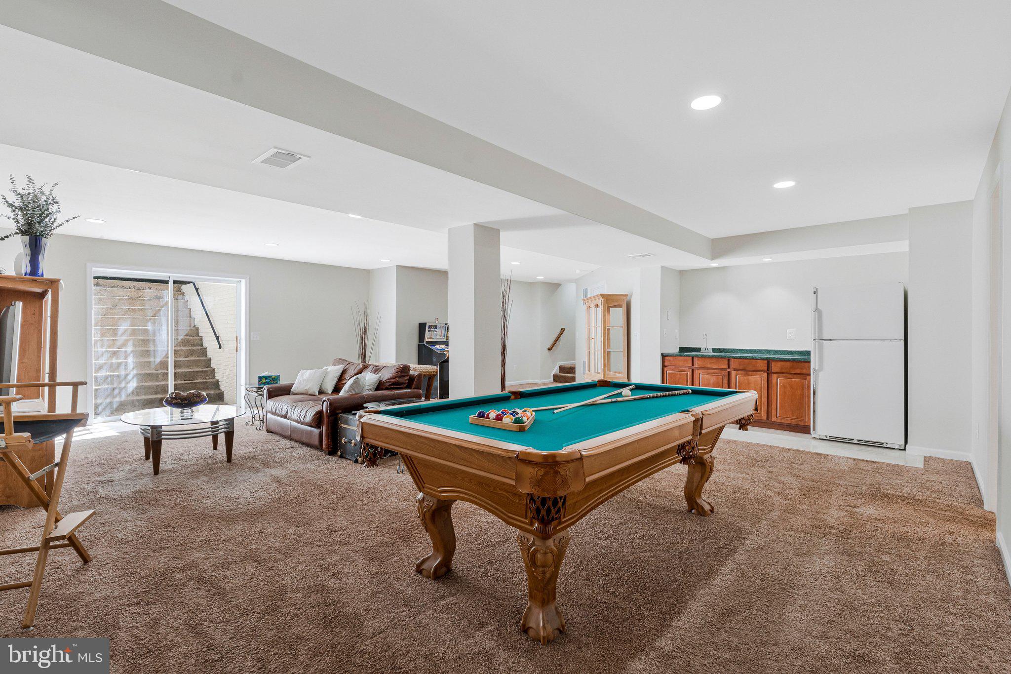 LOWES ISLAND/CASCADES - Residential