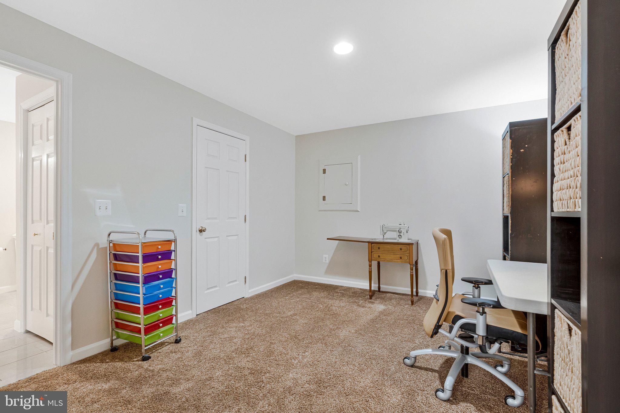 LOWES ISLAND/CASCADES - Residential