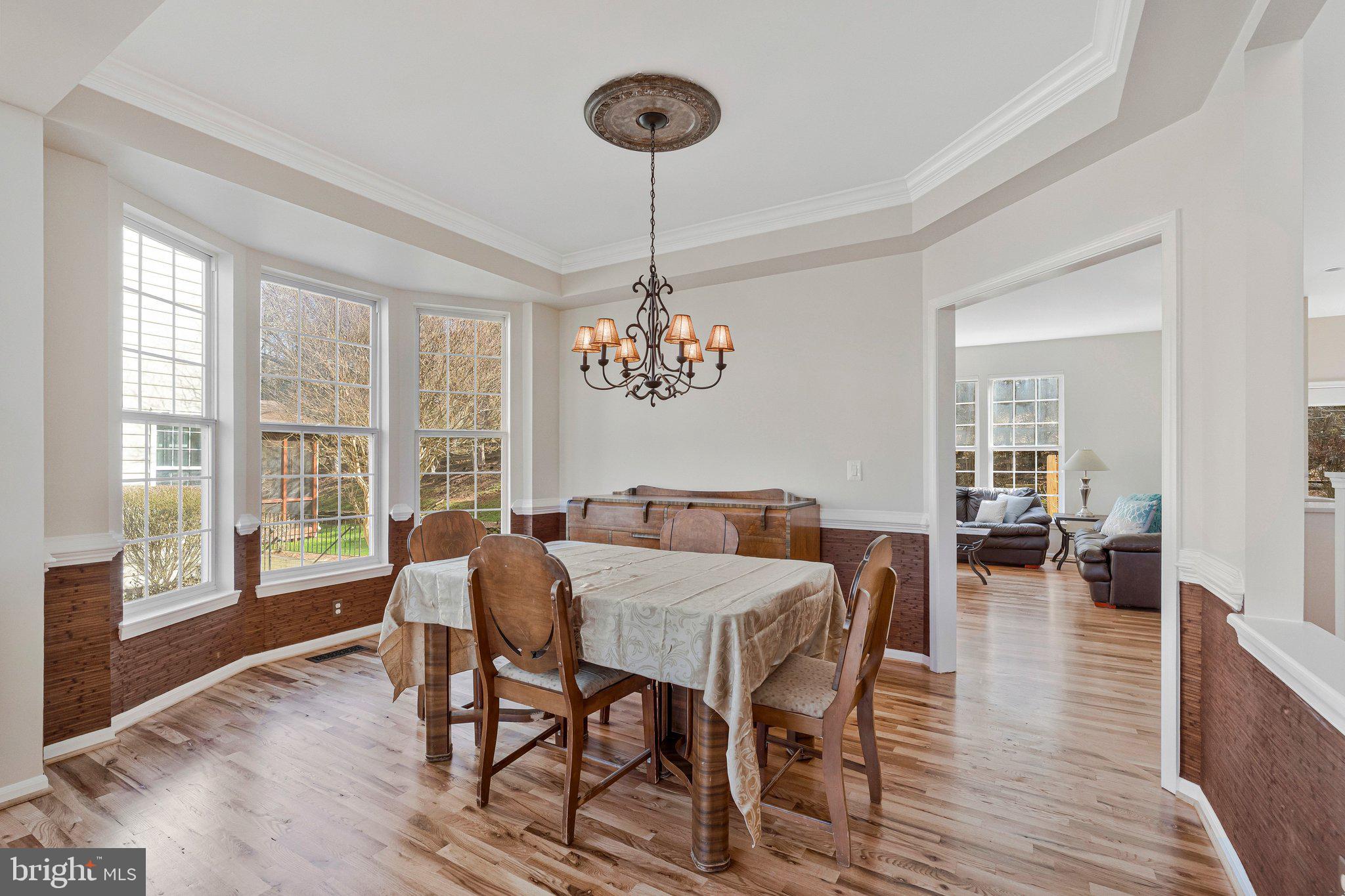 LOWES ISLAND/CASCADES - Residential