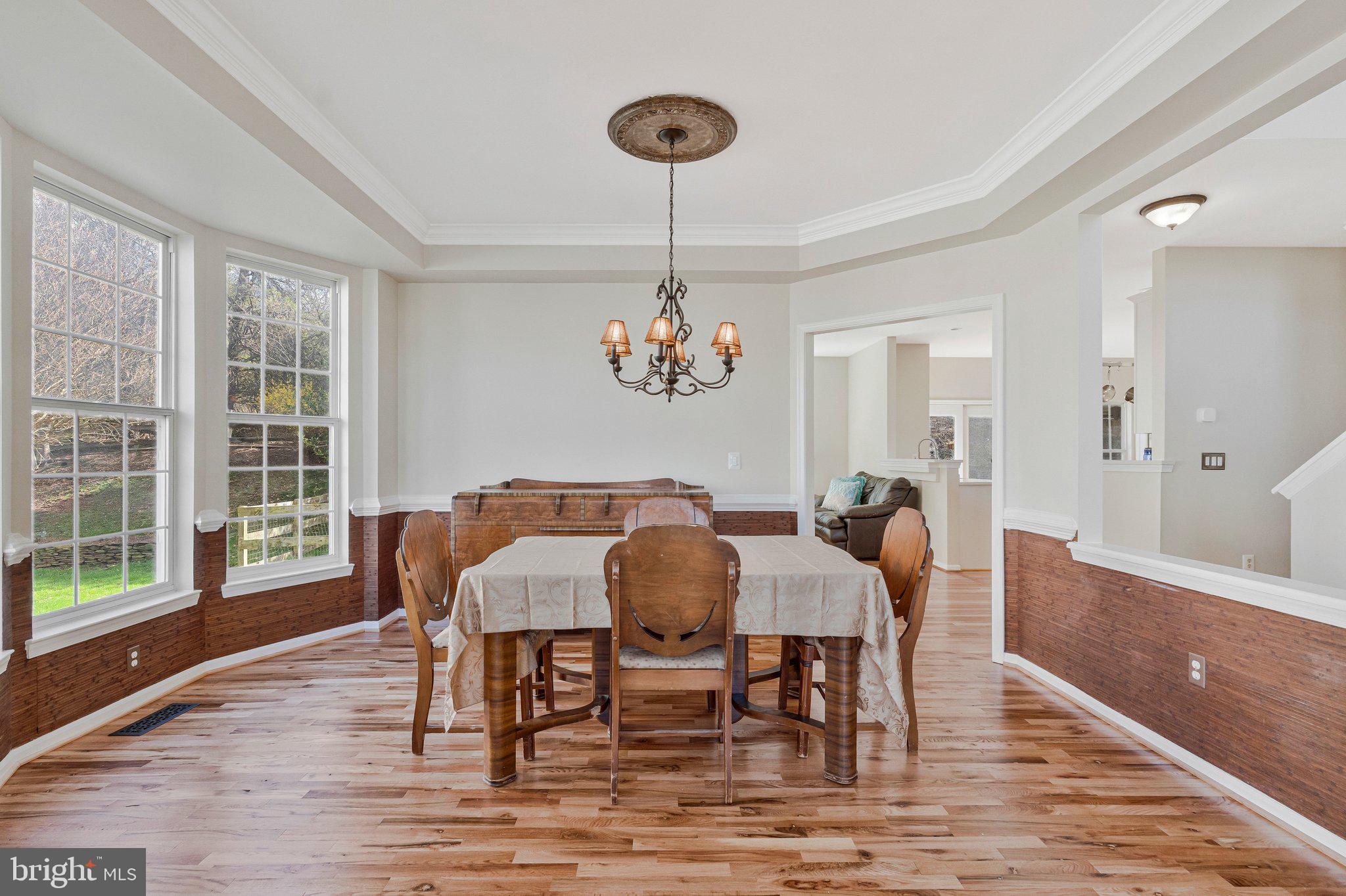 LOWES ISLAND/CASCADES - Residential