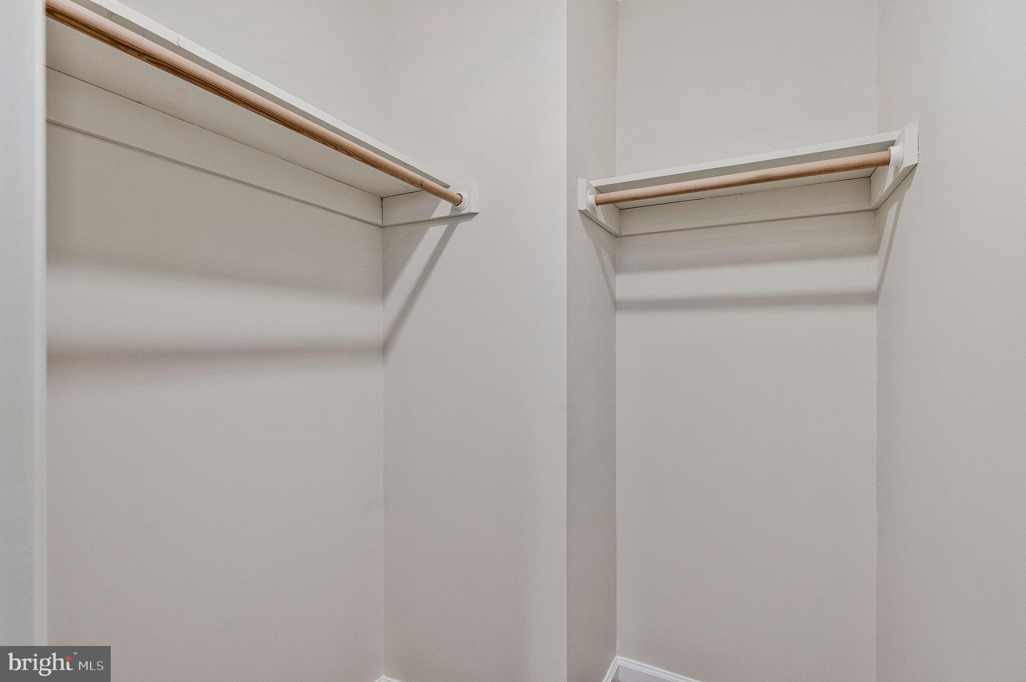 LOWES ISLAND/CASCADES - Residential