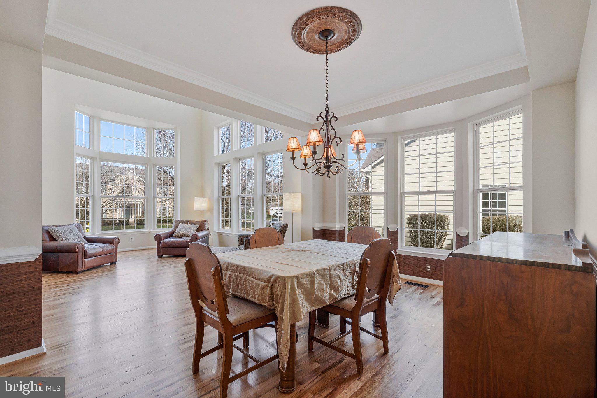 LOWES ISLAND/CASCADES - Residential