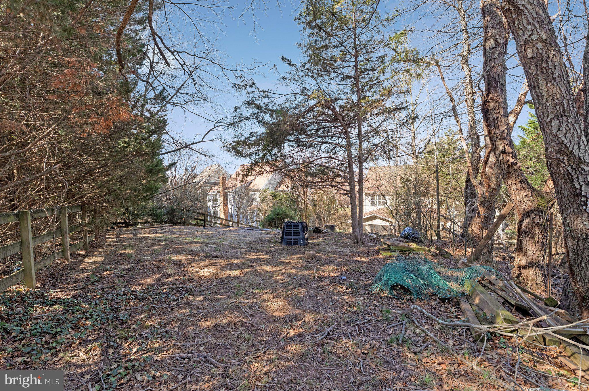 LOWES ISLAND/CASCADES - Residential